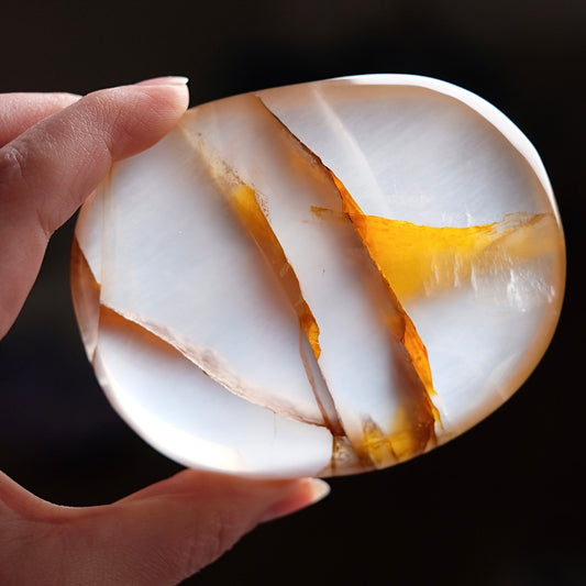Girasol Golden Healer Quartz | Golden Healer Palm Stone