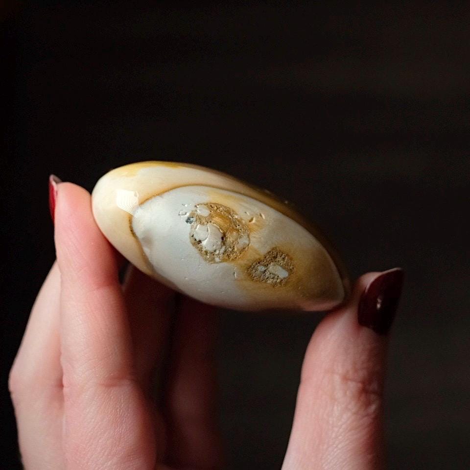 Mookaite Palm | Mookaite Jasper Crystal Palmstone