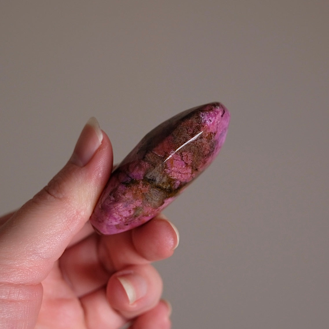 Cobalto Calcite Palm | Pink Cobaltoan Calcite Palm Stone