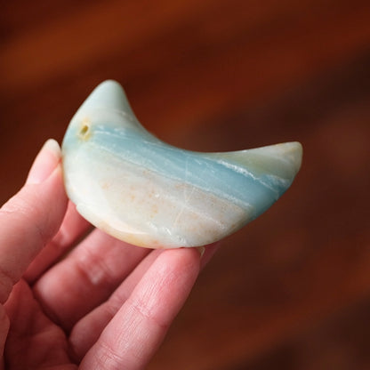 Azumar Moon | Teal Quartz Crystal Moon