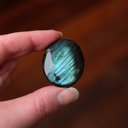 Flashy Labradorite Pocket Stone | Tumbled Crystal Palm