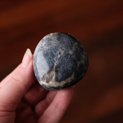 Merlinite Palm Stone | Dendritic Opal Palmstone