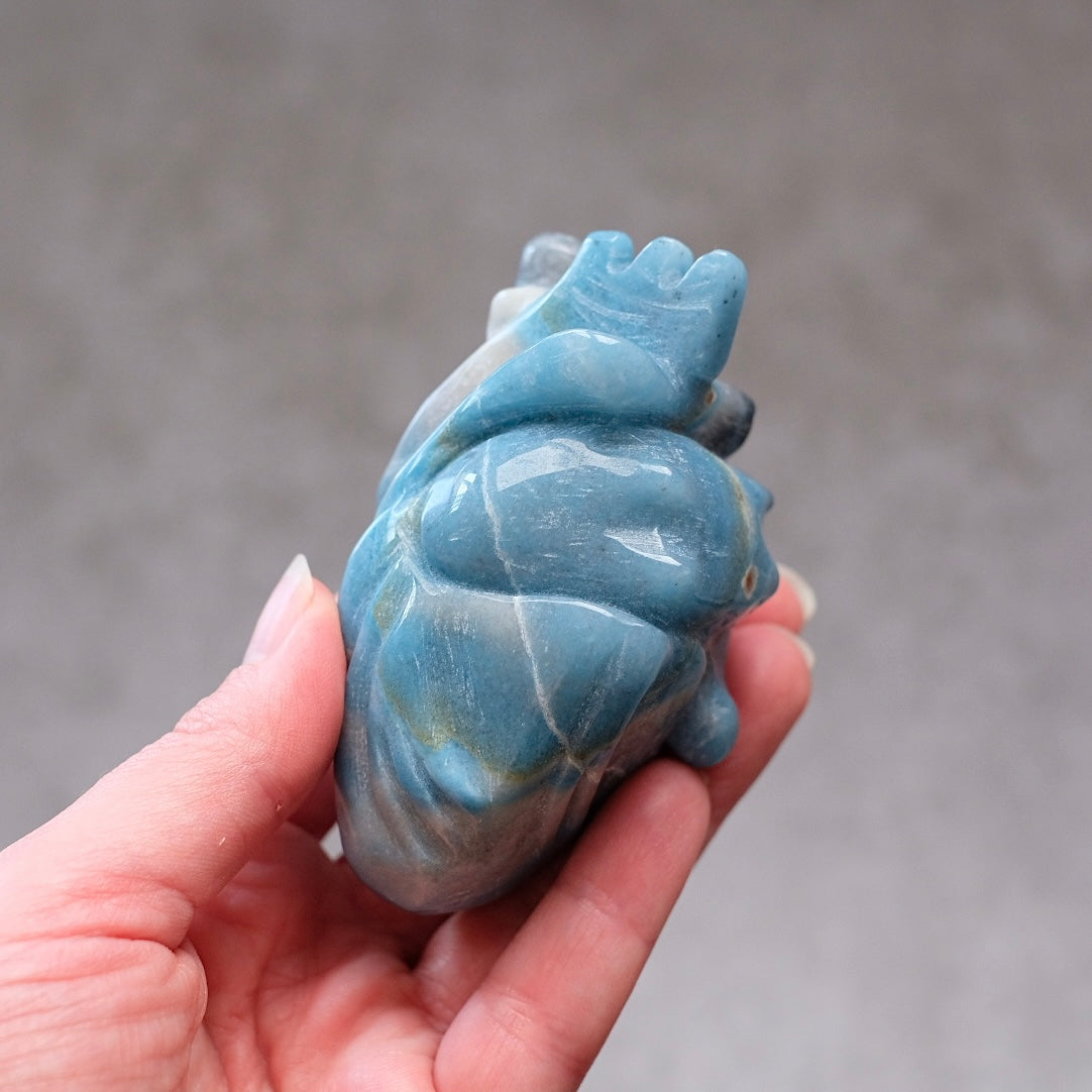Trolleite Anatomical Heart Carving | Human Crystal Heart