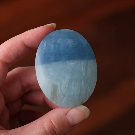 Aquamarine Palm | Blue Aquamarine Crystal Palmstone