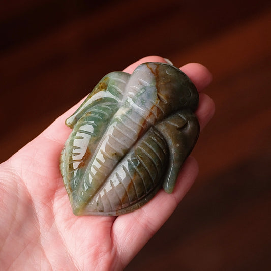 Moss Agate Trilobite Carving | Crystal Animal Carving