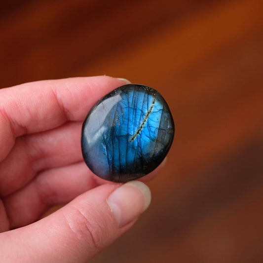 Flashy Labradorite Pocket Stone | Tumbled Crystal Palm