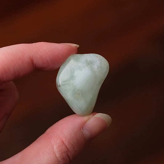 Mint Prehnite & Natrolite Pocket Stone | Tumbled Crystal