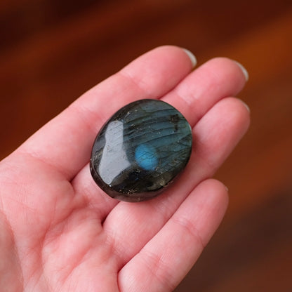 Flashy Labradorite Pocket Stone | Tumbled Crystal Palm