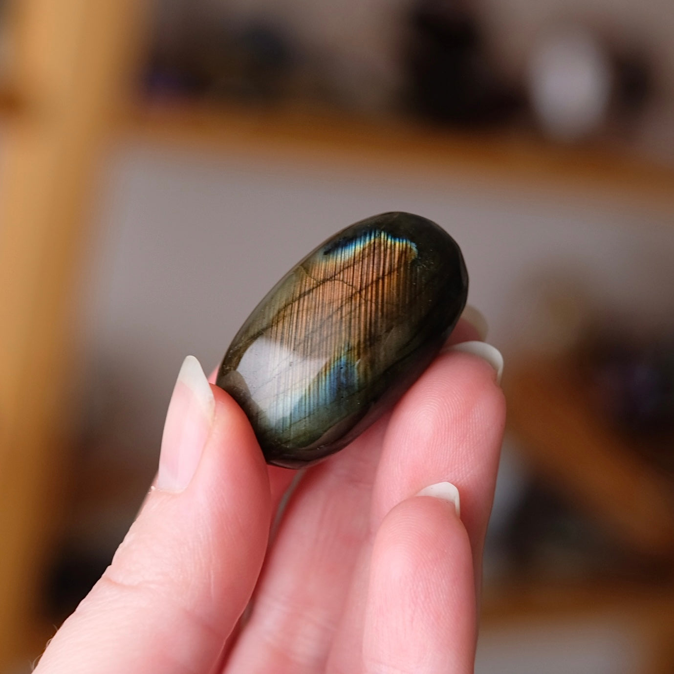 Flashy Labradorite Pocket Stone | Tumbled Crystal Palm