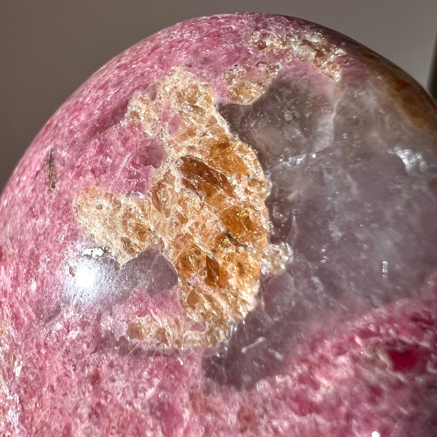 Rhodonite & Spessartine Palm | Rhodonite Palm Stone