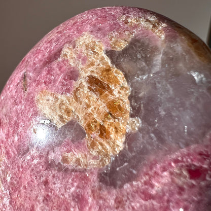 Rhodonite & Spessartine Palm | Rhodonite Palm Stone