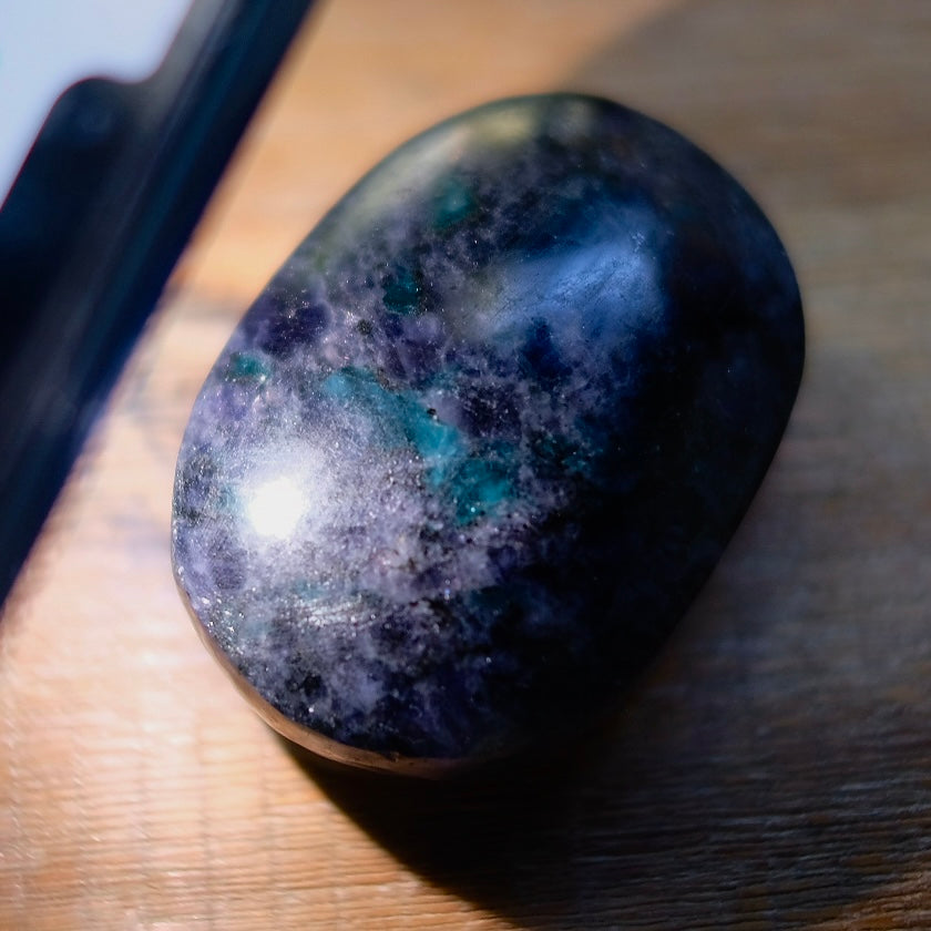 Iolite & Spinel Palm | Cordierite Crystal Palmstone