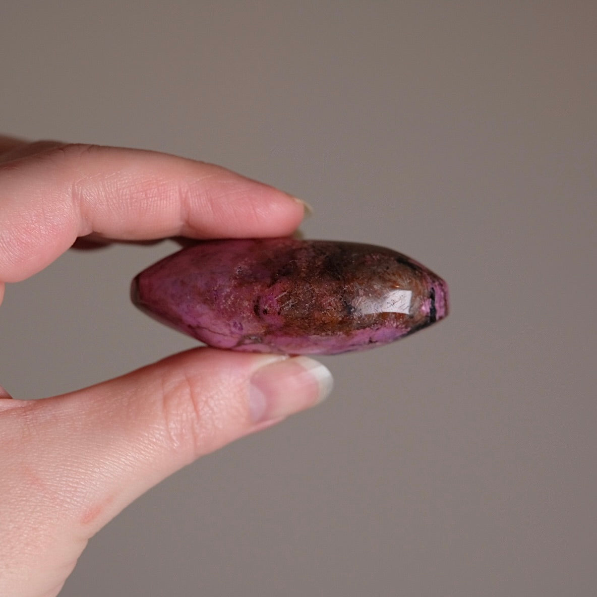 Cobalto Calcite Palm | Pink Cobaltoan Calcite Palm Stone