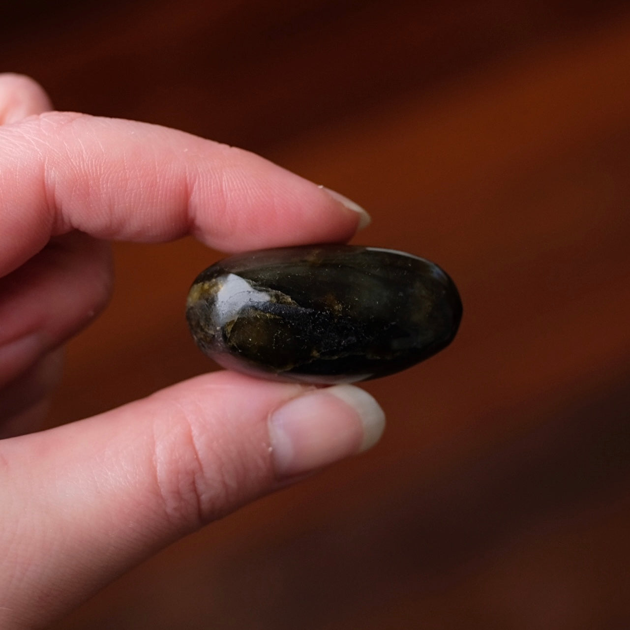 Flashy Labradorite Pocket Stone | Tumbled Crystal Palm