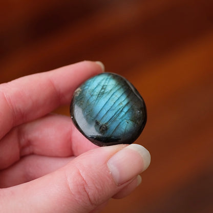Flashy Labradorite Pocket Stone | Tumbled Crystal Palm