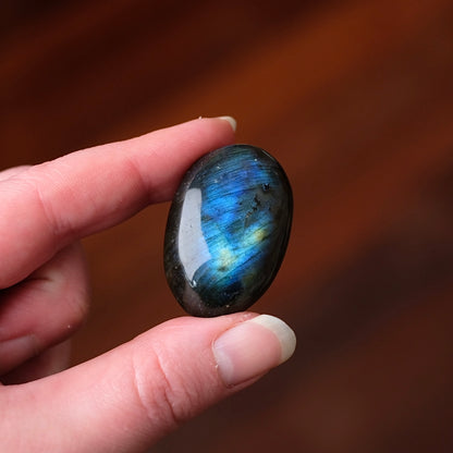 Flashy Labradorite Pocket Stone | Tumbled Crystal Palm