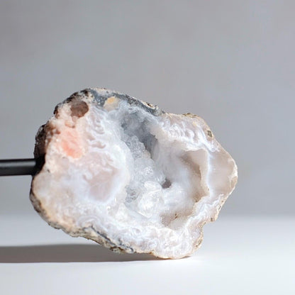 Crystal Geode & Display Stand | Quartz Geode