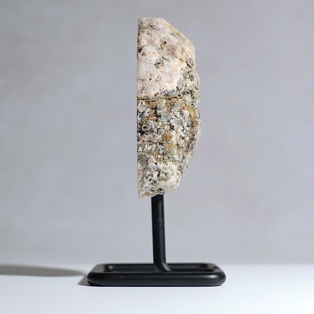 Crystal Geode & Display Stand | Quartz Geode