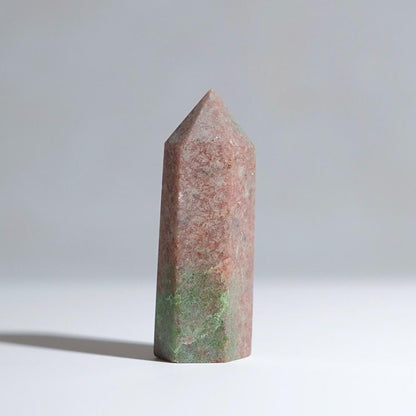 Eclogite Point | Garnet w. Green Omphacite Crystal Tower