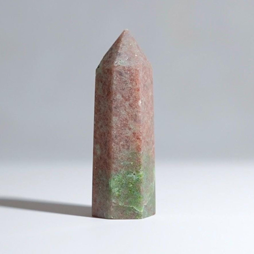 Eclogite Point | Garnet w. Green Omphacite Crystal Tower