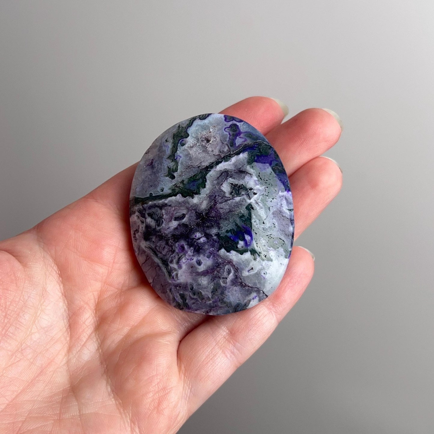 Dyed Moss Agate Palm | Moss Agate Crystal Palm Stone