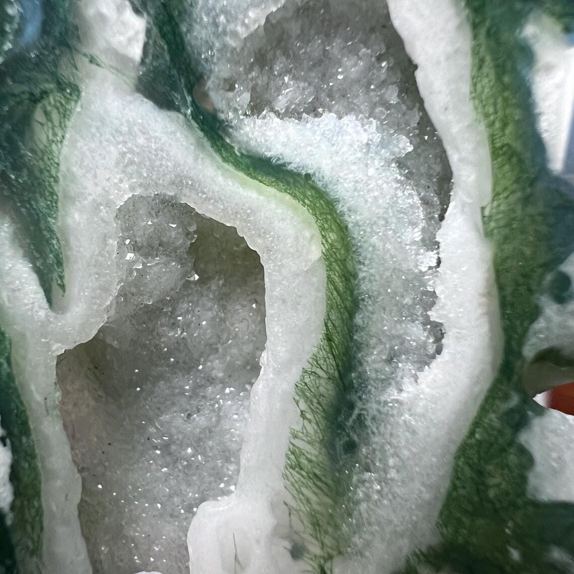 Moss Agate Monstera Leaf | Crystal Leaf Carving