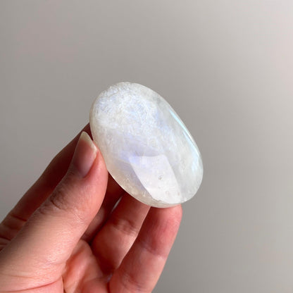 Moonstone Palm | Moonstone Crystal Palmstone