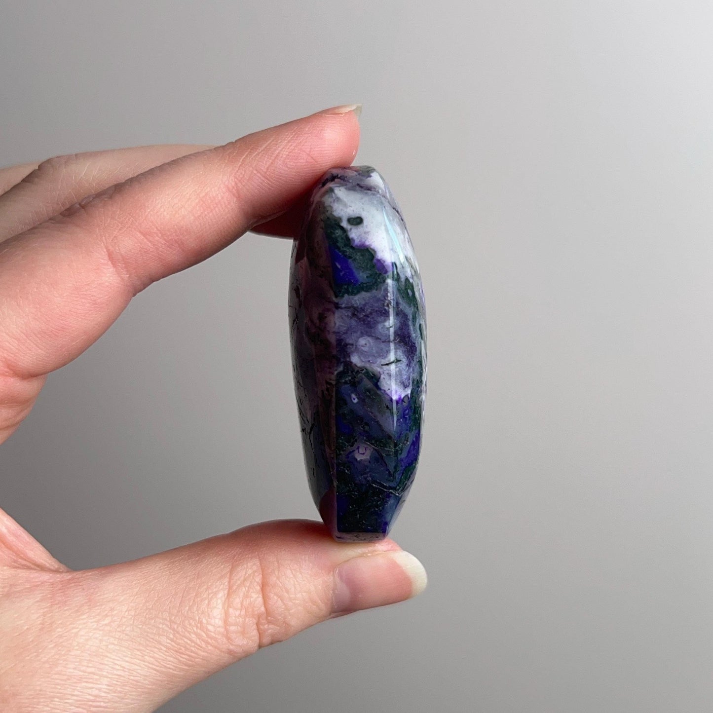 Dyed Moss Agate Palm | Moss Agate Crystal Palm Stone