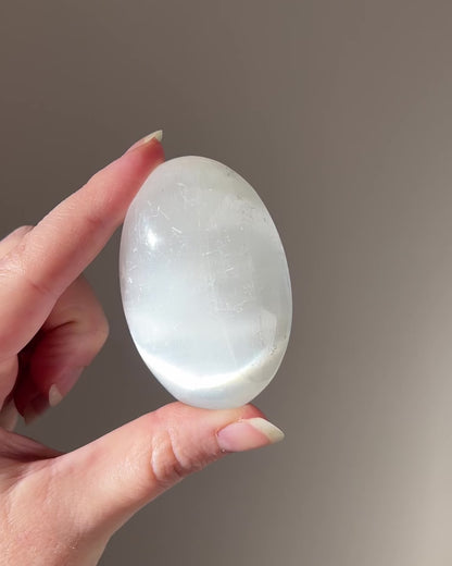 Flashy Satin Spar Palm | Selenite Palmstone