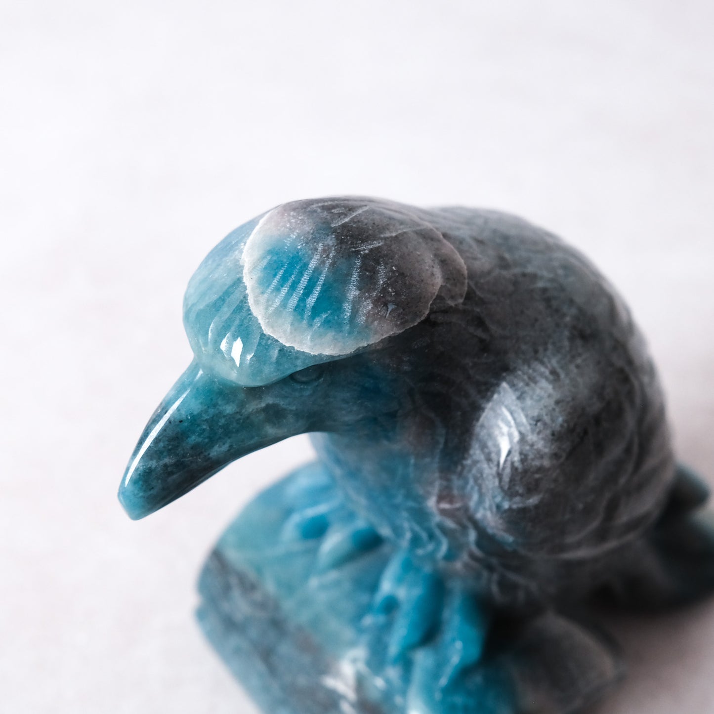 Trolleite Raven Carving | Crystal Crow Statue