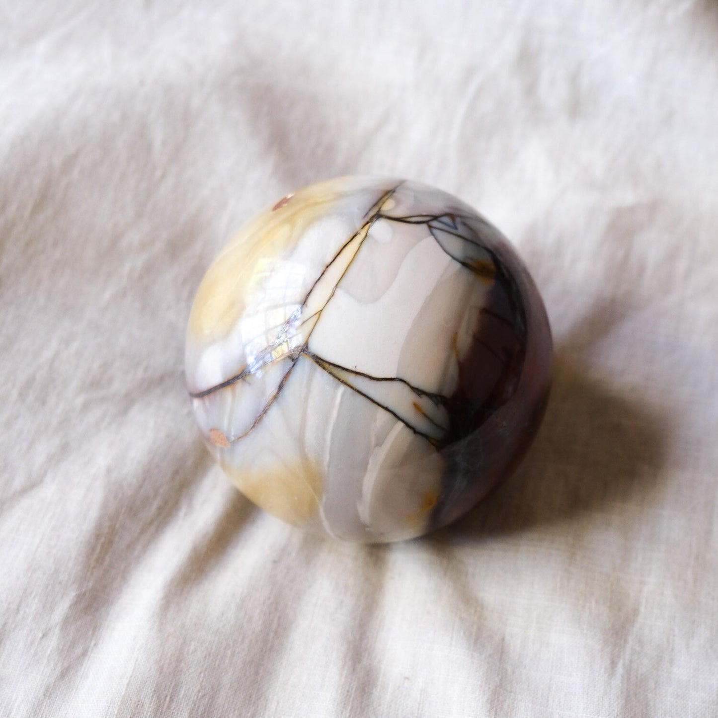 Mookaite Crystal Sphere | Colour XL Mookaite Sphere